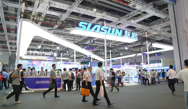 数智予力，新质领航——新松盛装亮相上海工博会